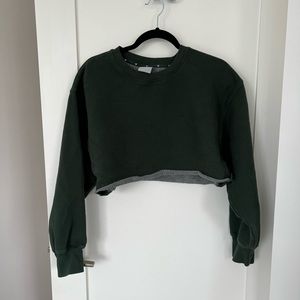 Aritzia Cozy Fleece Perfect Cropped Sweatshirt